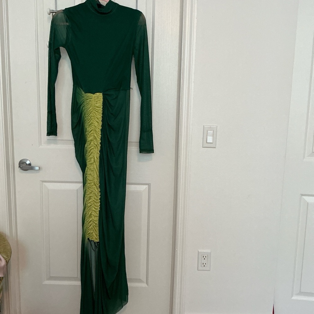 Elegant Green and Yellow Long Sleeve Dress